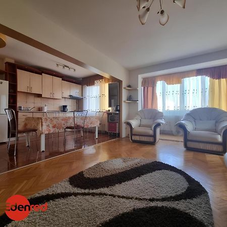 Nice & Relaxing Central Apartment Baia Mare Bagian luar foto